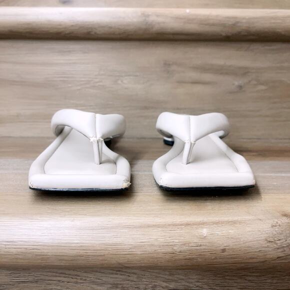 Charles & Keith Padded Thong Sandals (Grey US7) - Picture 5 of 10